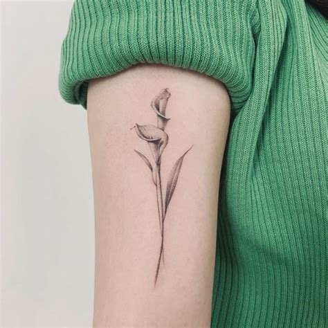 Unlock the Hidden Meaning Behind Calla Lily Tattoos: Symbolic ...